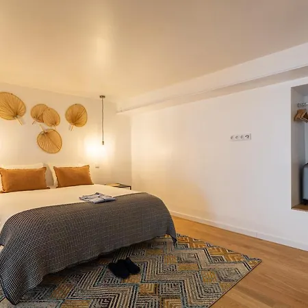 Διαμέρισμα Bairro Alto Bronze Of Art *