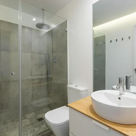 Bairro Alto Bronze Of Art Apartman *