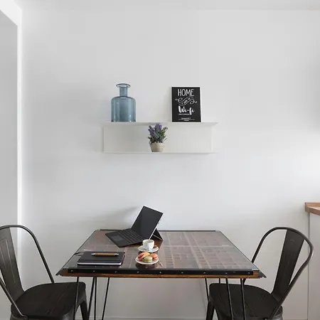 Bairro Alto Bronze Of Art Apartman *