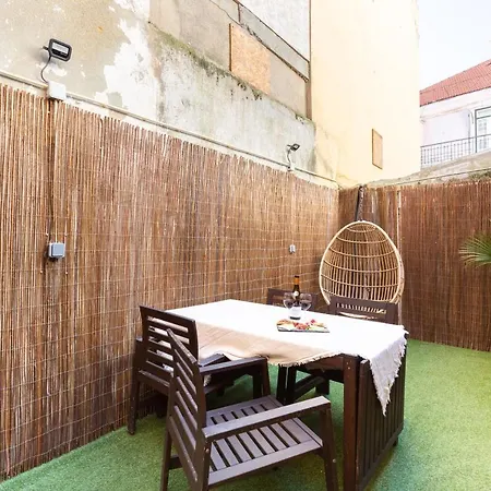 Apartment Bairro Alto Bronze Of Art *