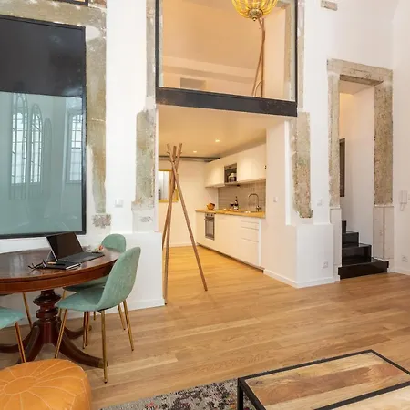 Apartment Bairro Alto Bronze Of Art Lisbon