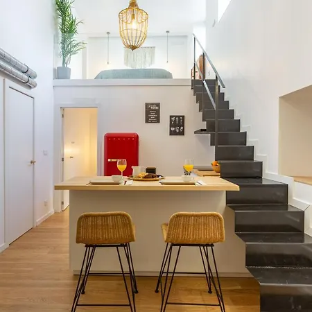 Bairro Alto Bronze Of Art Apartament *