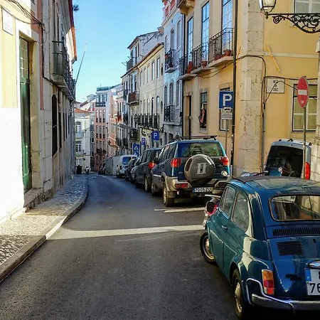 Bairro Alto Bronze Of Art Апартаменты