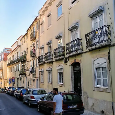 Apartment Bairro Alto Bronze Of Art Lisbon