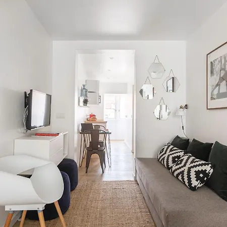 Bairro Alto Bronze Of Art Lisbona